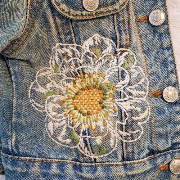 BabyGap embroidered Jean jacket 12-18 months - Picture 2 of 4
